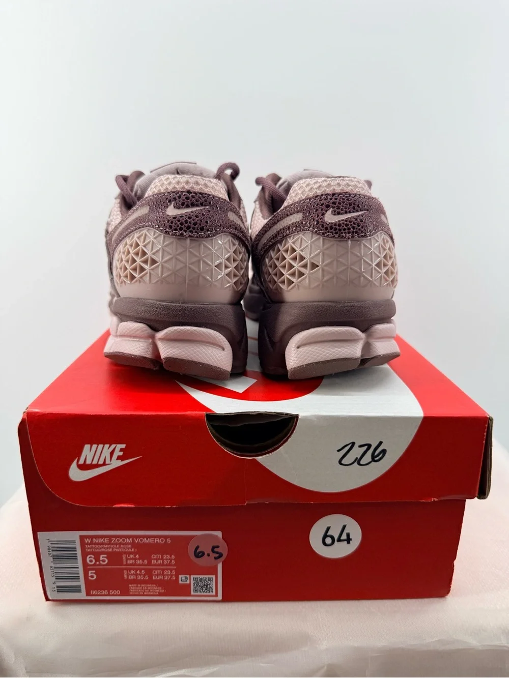 Nike Zoom Vomero 5 Tattoo Partical Rose Size 6.5W